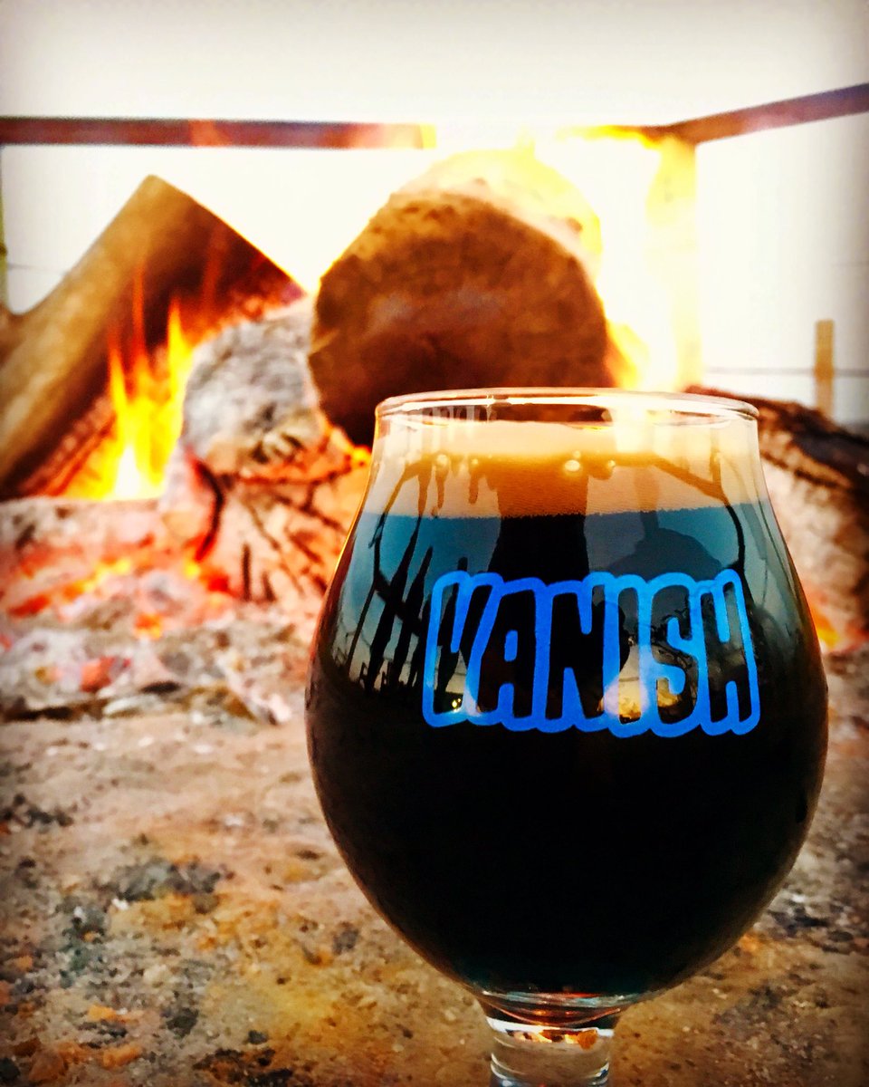 vanishbeer's tweet photo. River Run is on tap and the fire is burning! What more could you ask for? #riverrun #vanishbeer #firepit https://t.co/F56so8dN5U