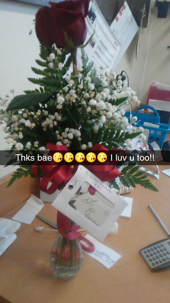reddslk's tweet photo. Yea that way!! No special occassion! Luv my boo!! https://t.co/8fSLpyrjYJ