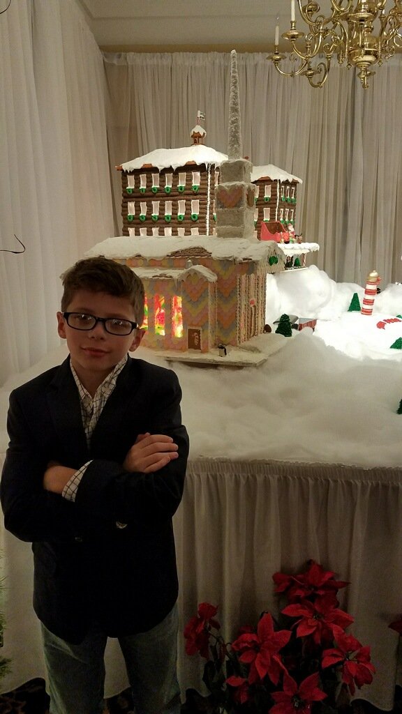 JanCarriker's tweet photo. Our mini T-Rav @Thomasravenel  at the Pinehurst Hotel https://t.co/guwOmksmwU