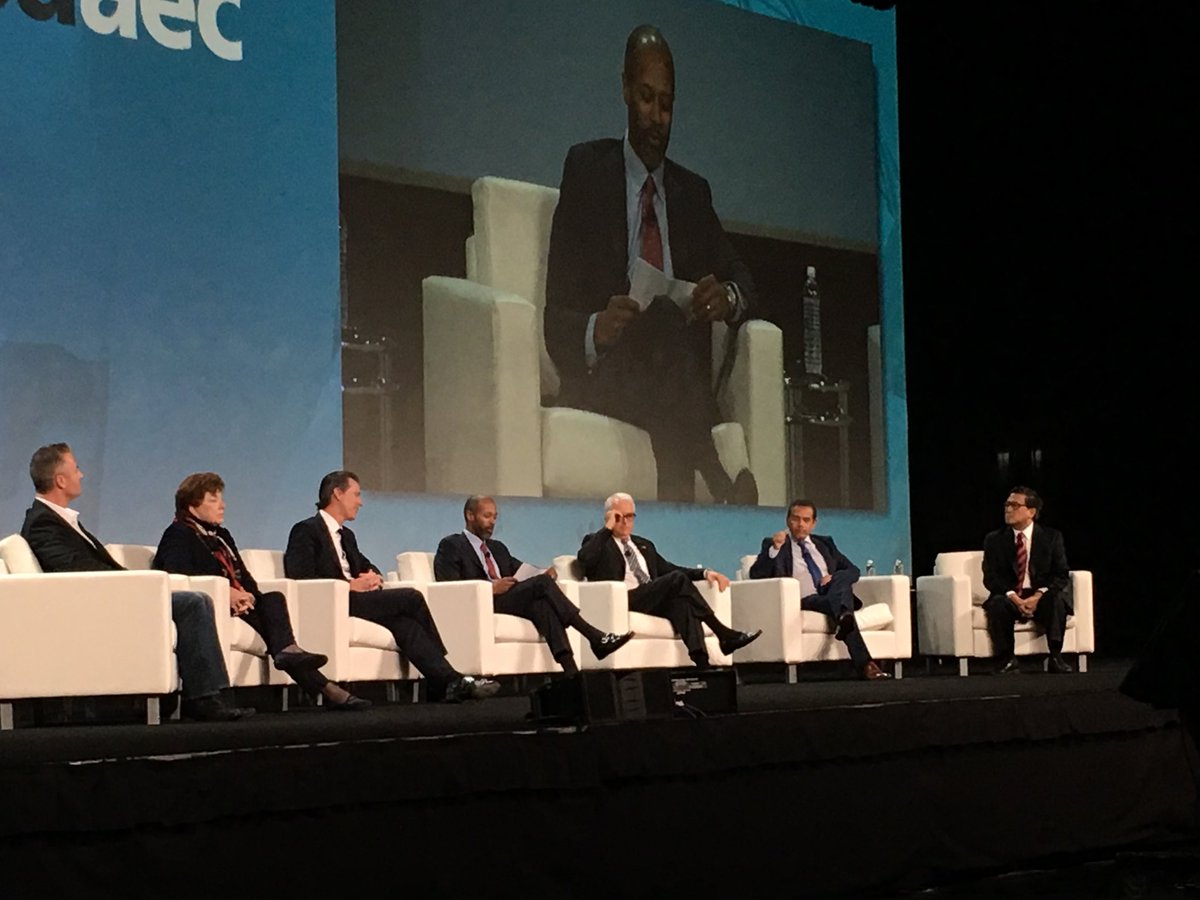 cassandrapye's tweet photo. @VernonBilly: For profit charter schools?
No: Newsom, Chiang, Eastin, Villaraigosa
Yes: Allen, Cox #CSBA2017 https://t.co/sGNsH12d4s