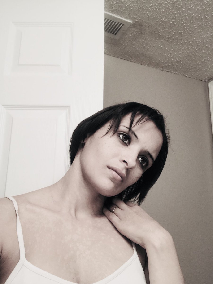 marcell26516615's tweet photo. Hello world she says let’s make the best of every day keep head high she here to stay #model #photography #beauty #art https://t.co/fibzgMc3YB