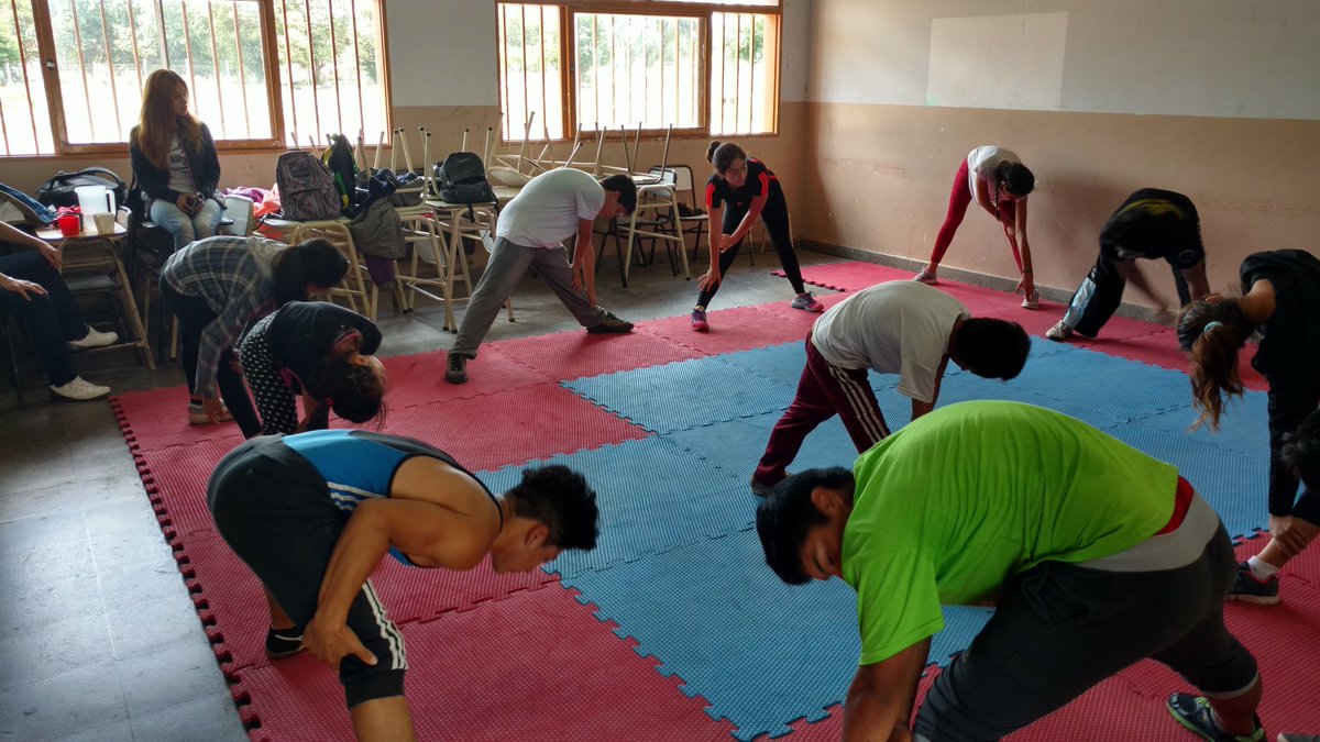 cdklerma's tweet photo. Terminando el ciclo con los chicos del taller de defensa personal y lucha libre, https://t.co/uPW9rG09xe