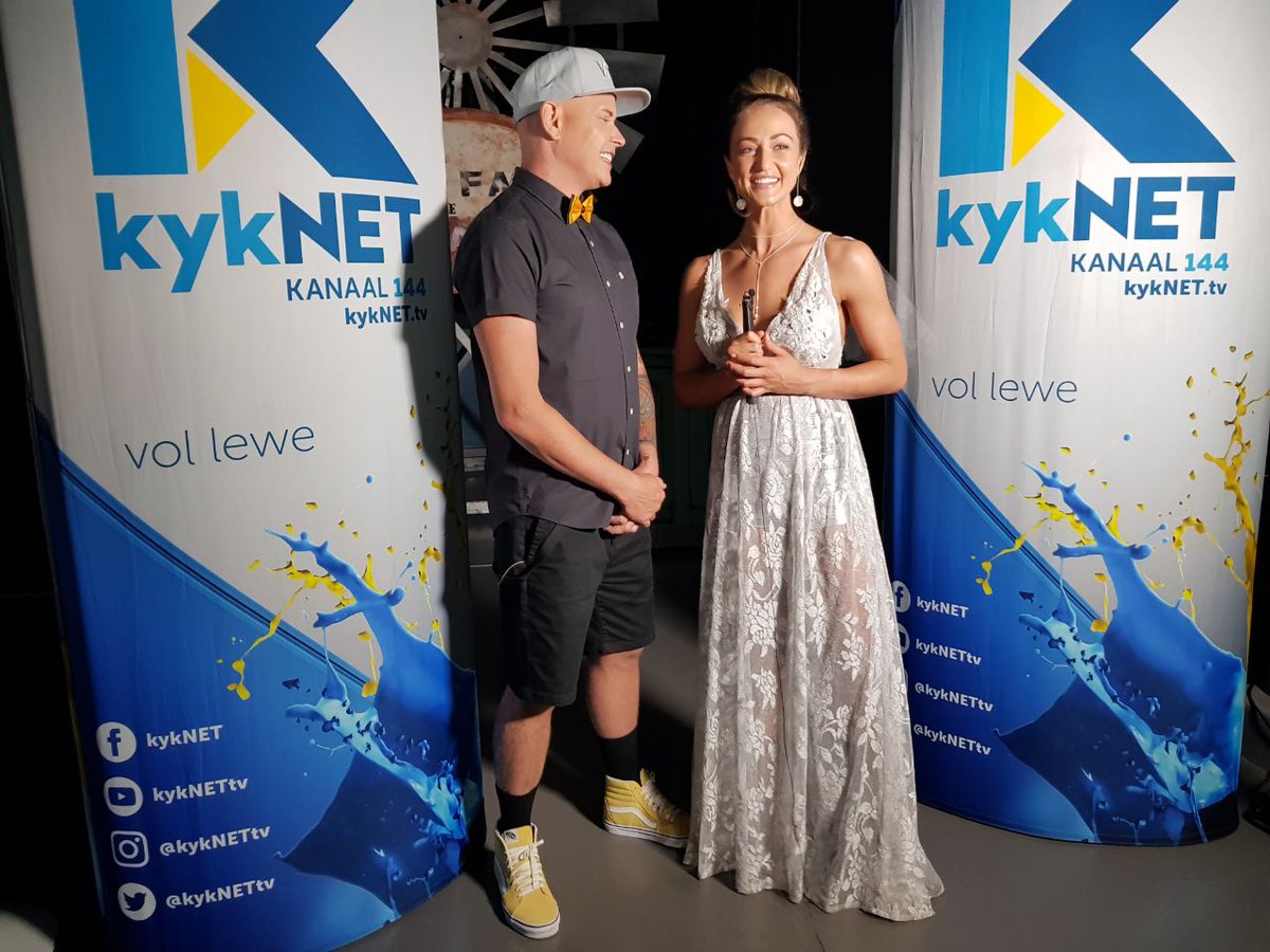 Afrikaans is Groot tweet media