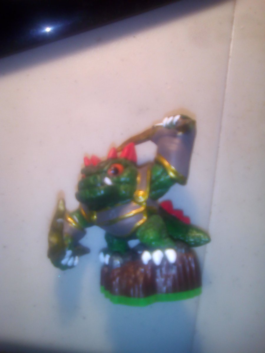 Chasemadgamer's tweet photo. Skylanders Day
Jolly Bumble Blast (SF)
Dino-Rang (SA)
Doom Stone (SF)
Cynder (Giants) 
#Skylanders #ToyToLife https://t.co/lbQgF8utCn