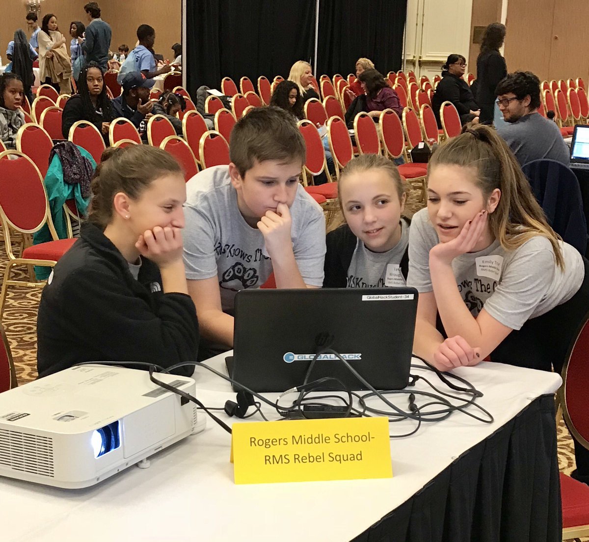 nixon1019's tweet image. Congrats to the @RogersMiddleSch Rebel Squad on their 3rd place finish at the @globalhackHQ #youthcoding #HackAThon @AfftonSchools @AdamJasinski What a great season! #afftonstrong #lovemoschools