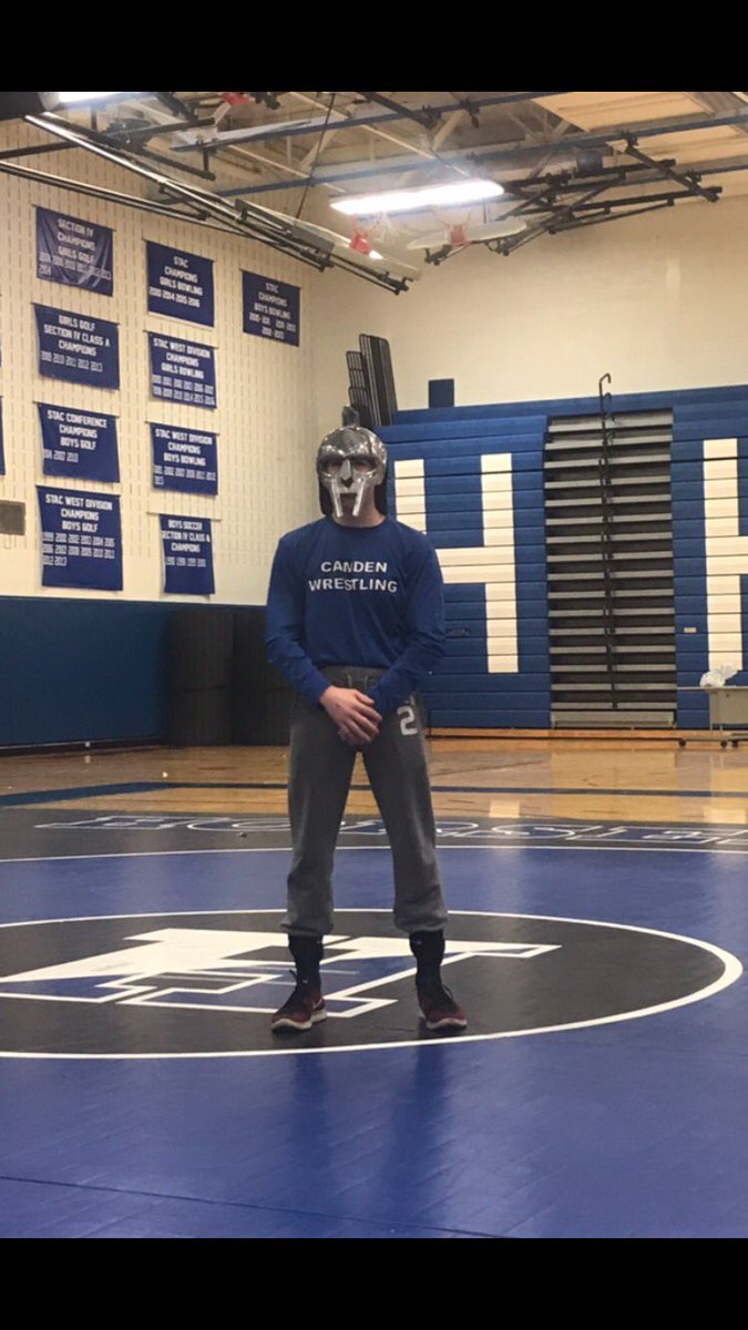 CamdenBlueDevil's tweet photo. @CamdenBlueDevil Riley Gerber with Most Outstanding Wrestler Award at Mark Stephens Invitational at Horseheads https://t.co/5T5IZrJomp