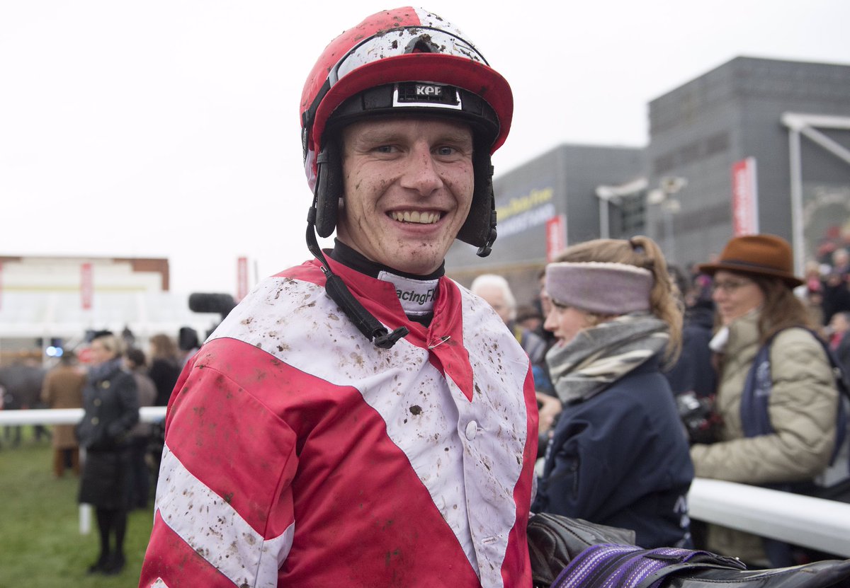NavanRacecourse's tweet photo. Super win for Total Recall in the @Ladbrokes Trophy Chase @NewburyRacing! Congrats to @WillieMullinsNH, @PTownend & The Slaneyville Syndicate. He won a Novice Chase here last December! 🏆 #navanform #navangraduate https://t.co/FKJtTymZin