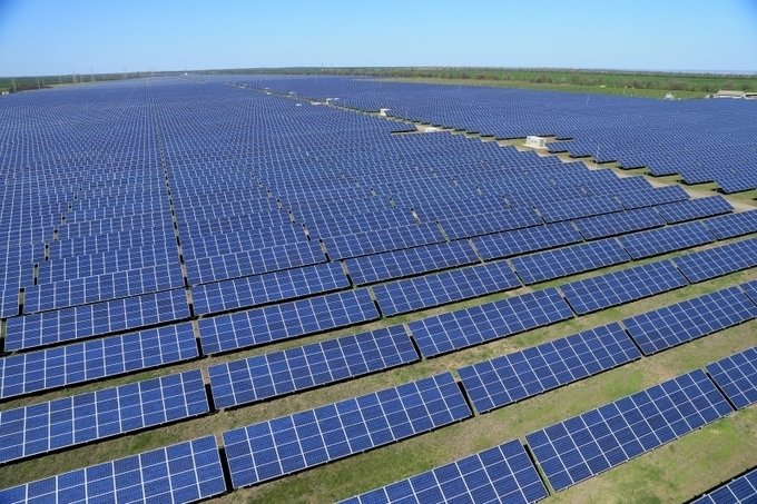 Gear_Scoot's tweet photo. What are your thoughts on #solarenergy? https://t.co/yWcpc7URw7  https://t.co/p2sDoFlv8C https://t.co/8jTEJW7xv7