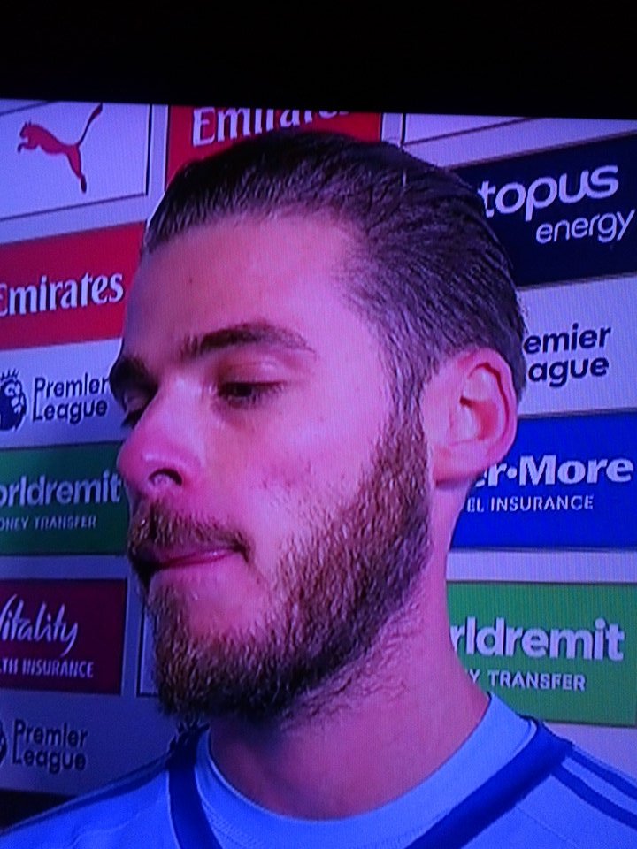 Orangeiceman10's tweet image. BT sport have made De Gea, after one of the finest goalkeeping performances of a generation hand over the man of the match to Jessie Fucking Lingaard