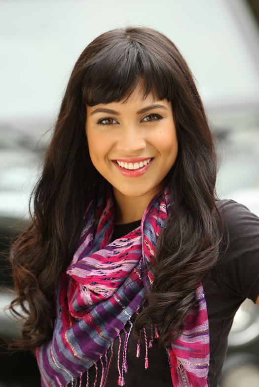 Happy Birthday Cassie Steele 