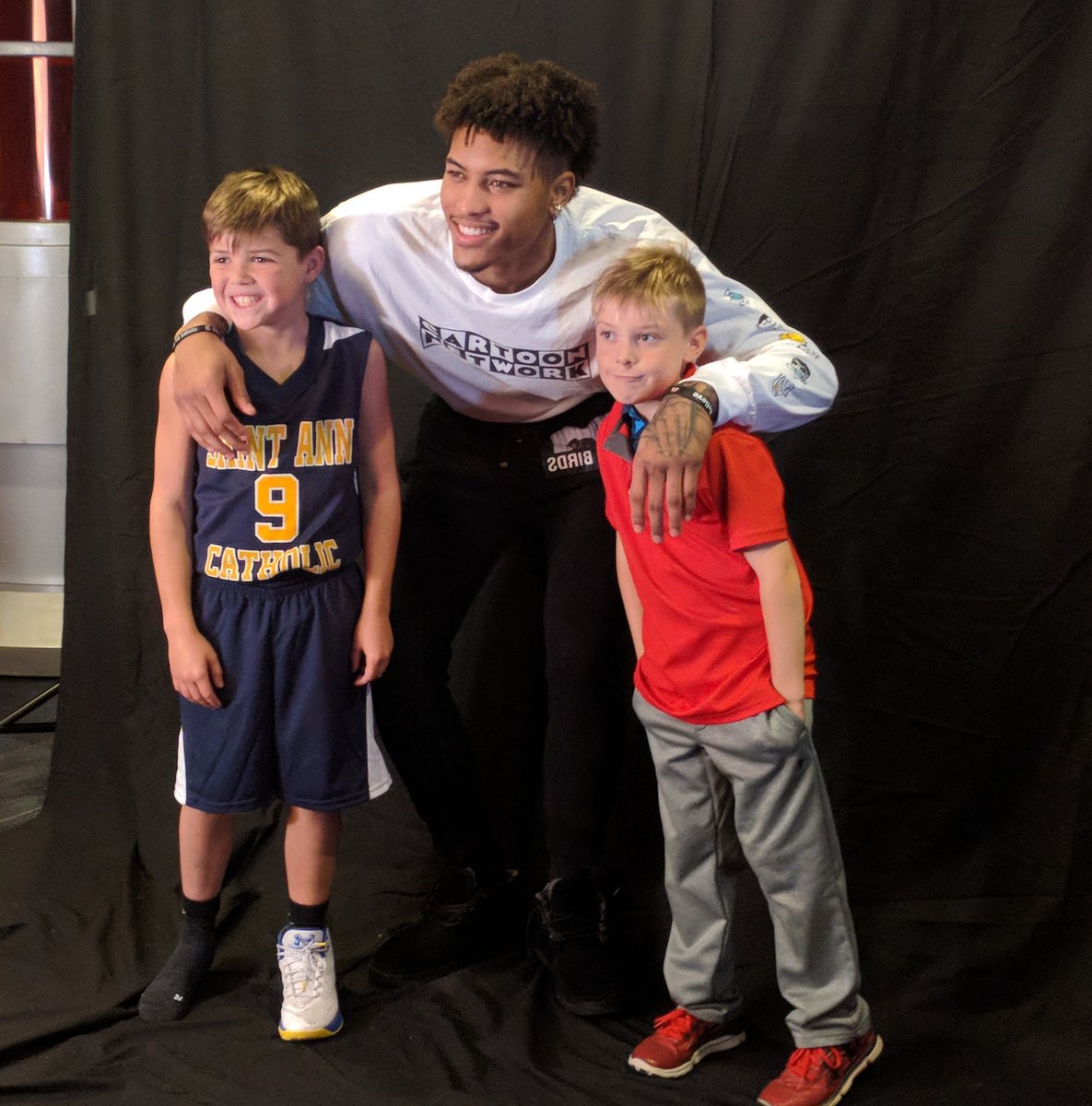 Great to see <a href="/KELLYOUBREJR/">t$unami</a> bringing 😃 to the families affiliated with <a href="/flashesofhope/">Flashes of Hope</a> today! #DCFamily #WizCares #NBACares