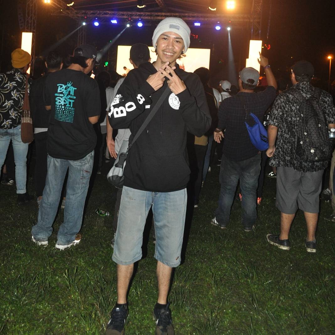n71kwn's tweet photo. Party sampai enam pagi #rapcmy #rapckl #rapc #rapcxw https://t.co/6ThKDUIizT