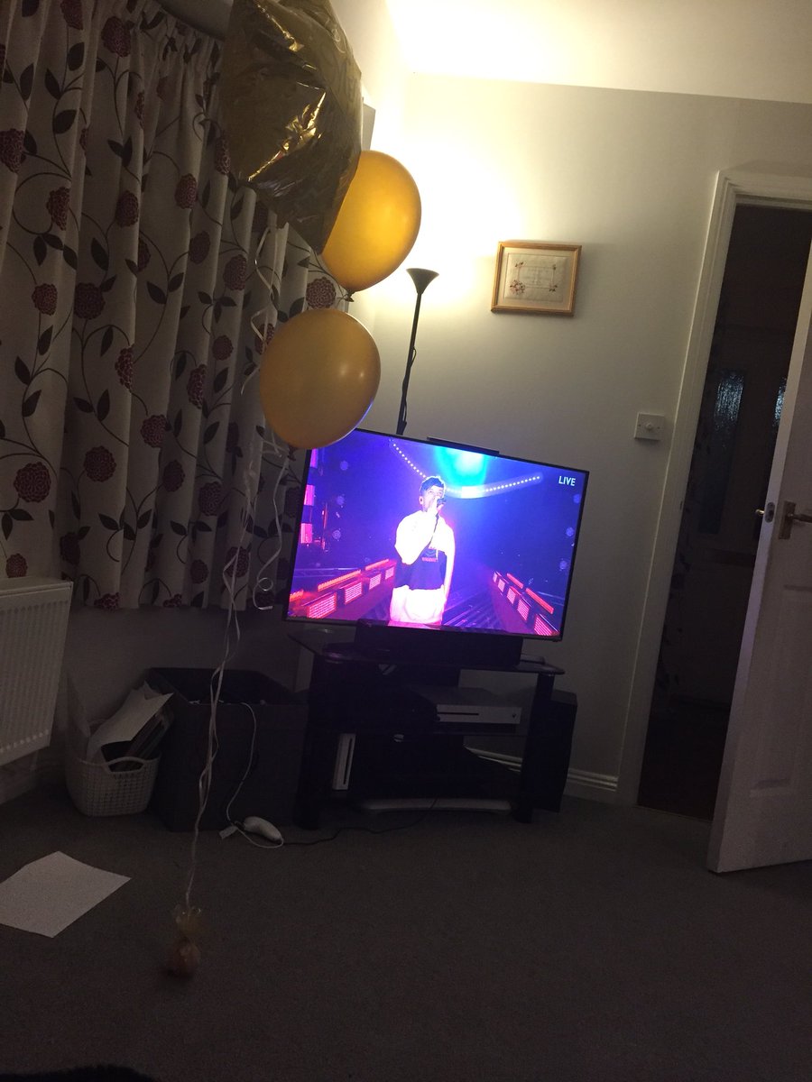 hchamberlain_x's tweet photo. #thankuxfactor https://t.co/wAIh5Bc6Db