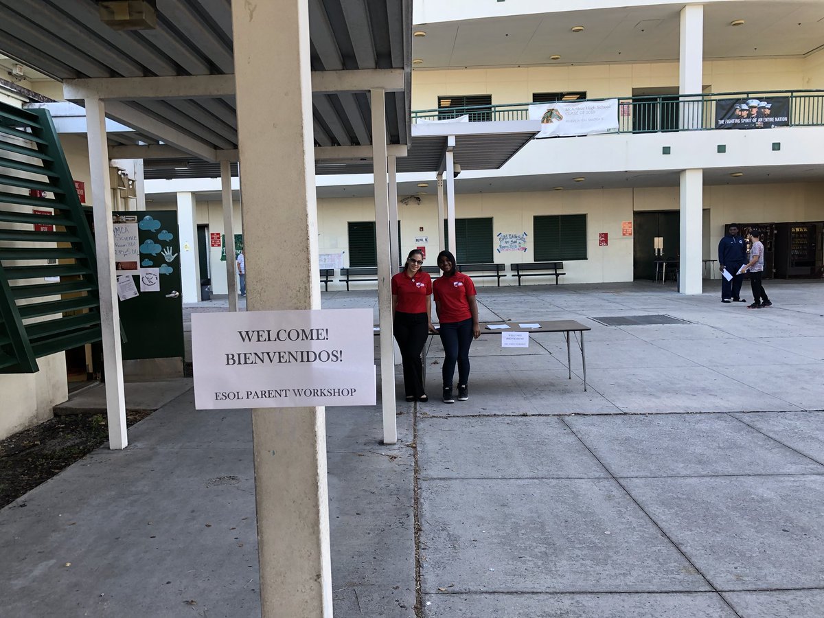 McArthurLIA's tweet image. McArthur’s Latinos in Action assisting at the ESOL Parent Workshop at McArthur High School this Morning #LIAService #BrowardESOL #HispanicUnity #InternationalMustangAcademy #mcarthurLIA #ICanWeWill @latinosinacti0n @Je7yruso @BrowardESOL @HispanicUnity @McArthur_HS