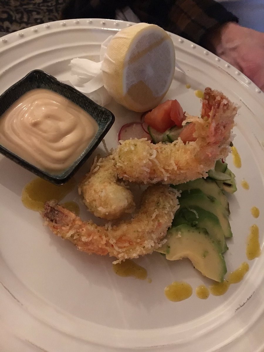 Going up north? You need to visit @BanchoryLodge - amazing hotel and food! Let's start with these rice noodle prawns...