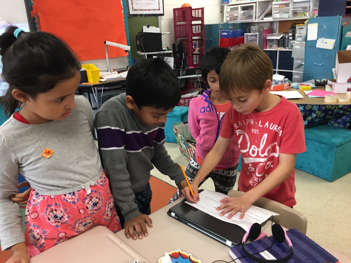 Delldarlin's tweet image. 2nd g S's , pretending to be Mother Gothel, plan a Rapunzel tower! #stemdayfun @DiamondElem