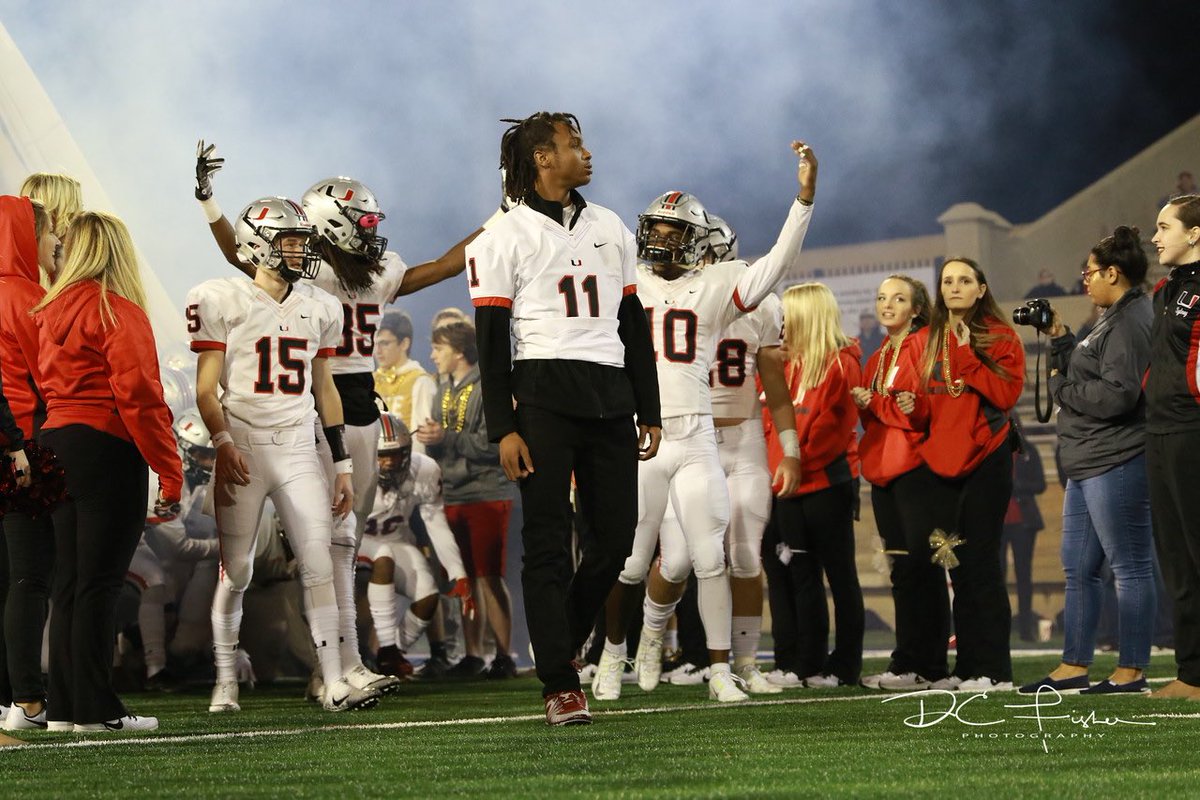 UnionFootball's tweet photo. What an amazing journey. Relationships that will live on far beyond football. We are family.
#UnionFB #KevStrong
(photo by dcfisherphotos) https://t.co/Tcu80PIBU2