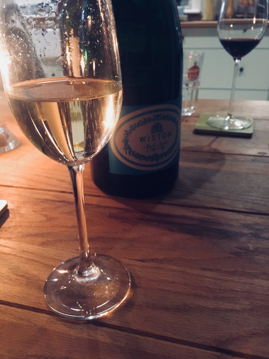 Wiston NV (2009)....oh so delicious, and pretty too!