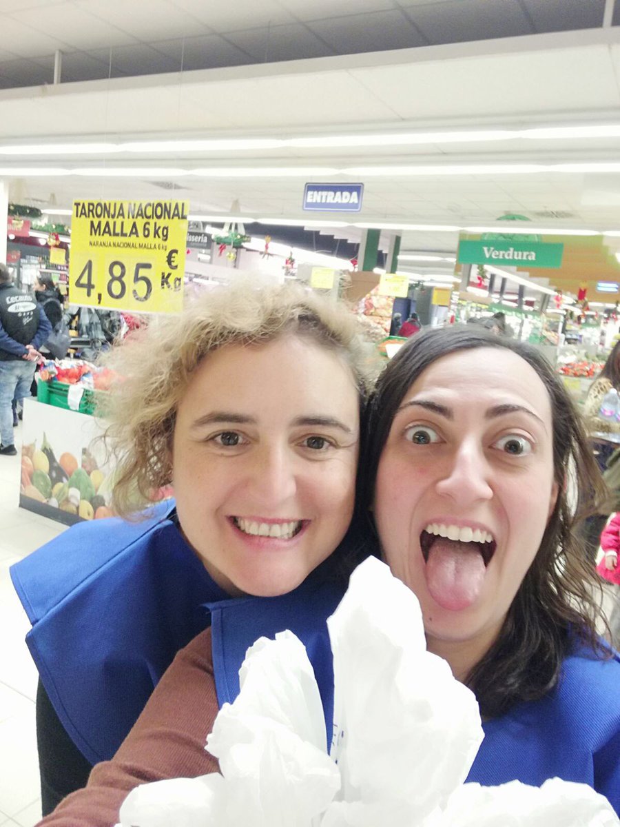 myriammoysset's tweet photo. Un plaer haver col.laborat avui amb el #GranRecapte , no hem parat!!! La gent és mooooolt bona!!! I amb @Monquenstein s’ha fet molt divertit https://t.co/LQzrrkNP4d