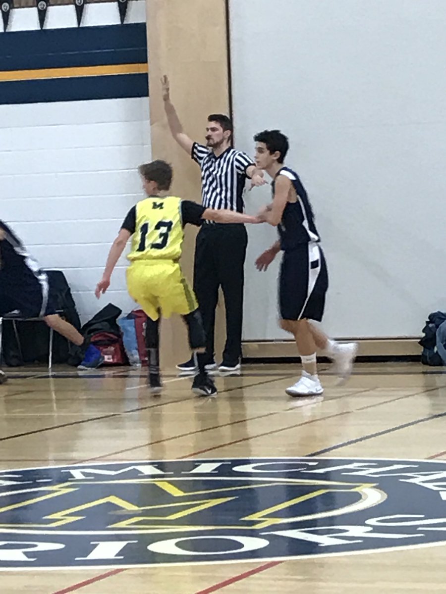 karentigani's tweet photo. Exciting matchup in the Boys Basketball Tournament today as I watched the #Warriors vs #Eagles!  #splitloyalty #cheeringforboth 🏀 https://t.co/3xo5EnLJjC