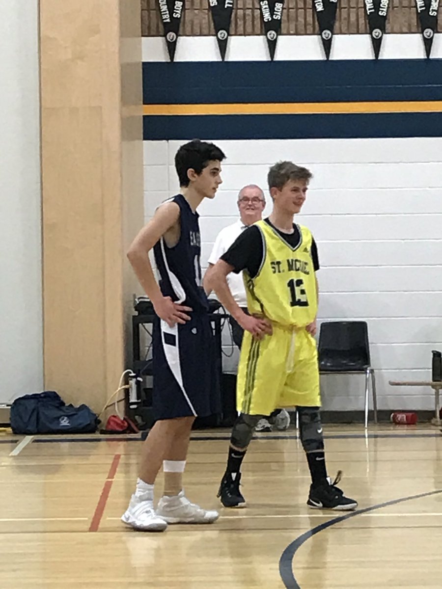 karentigani's tweet photo. Exciting matchup in the Boys Basketball Tournament today as I watched the #Warriors vs #Eagles!  #splitloyalty #cheeringforboth 🏀 https://t.co/3xo5EnLJjC