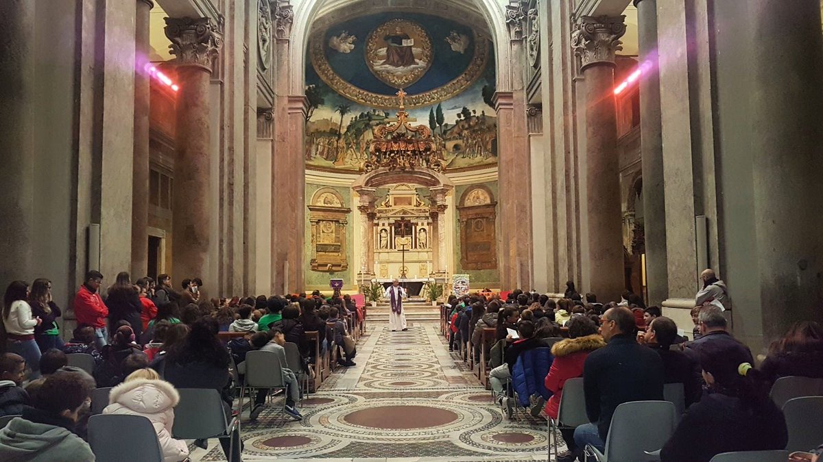 ACdiRoma's tweet photo. Qualche scatto dalla bellissima Celebrazione di Inizio Anno Liturgico di oggi con i ragazzi dell'ACR!

#ProntiAScattare #AzioneCattolicadeiRagazzi
#AzioneCattolica #ACR #AC150 #avv17 https://t.co/gOOMASSMv0
