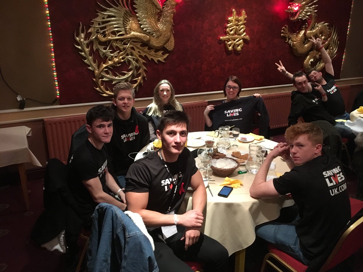 SavingLivesUK's tweet photo. Check out the #SavingLivesBoyz  after a long day of volunteering for #TeamSavingLives  on #WorldAIDSDay spreading the #HIVzero word . This is what happened @ChungYingGarden #LOVESTORY  https://t.co/GYLvflNfwu https://t.co/uKwH1PD13k