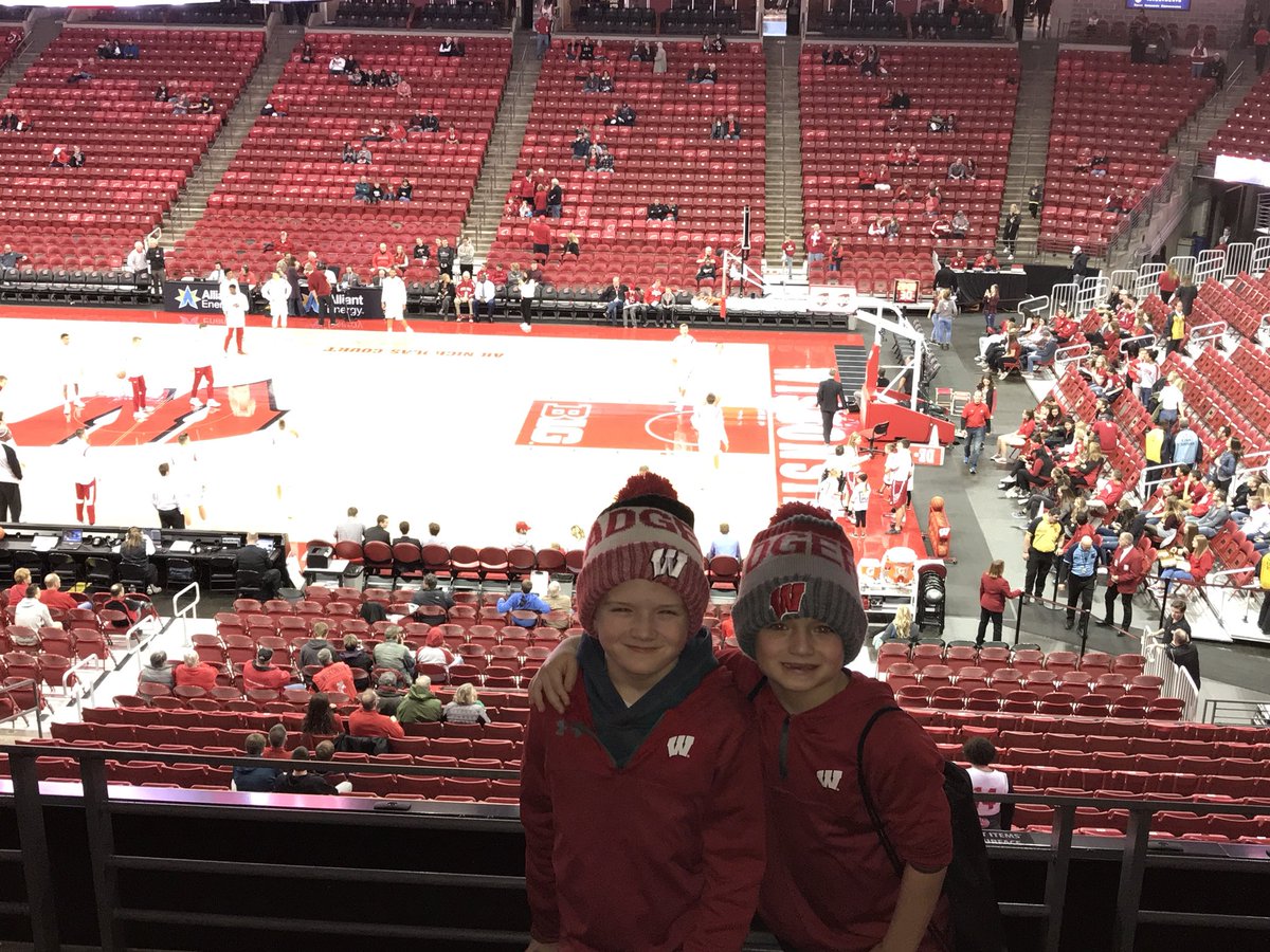 lesleyrubin's tweet photo. 1st #badger game for these guys, #GoBucky! @UWBadgers https://t.co/0eLLLDnxtb