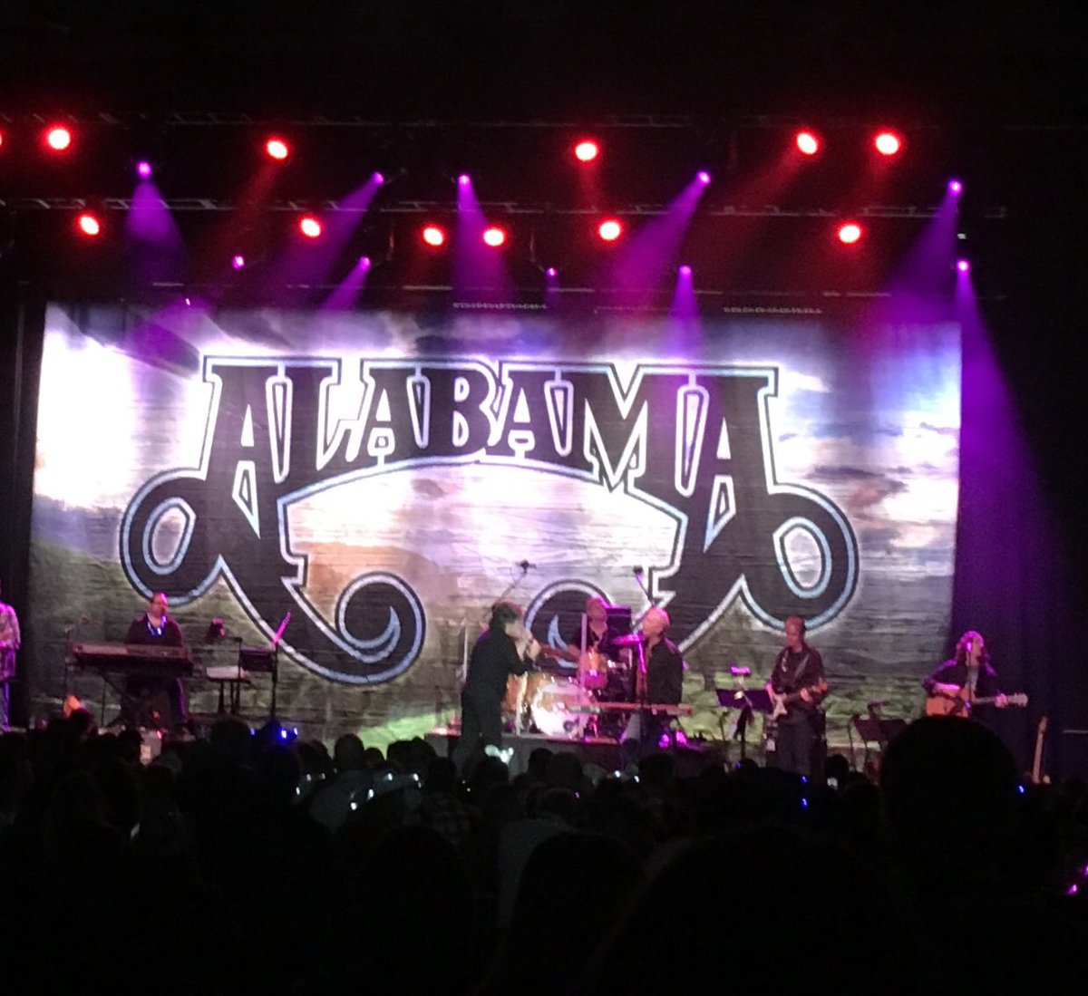 cobbersam7's tweet photo. βThe Closer I get...β @TheAlabamaBand crushing it at the @gobellbanks party!
#BellParty https://t.co/CqgxdB8pBC
