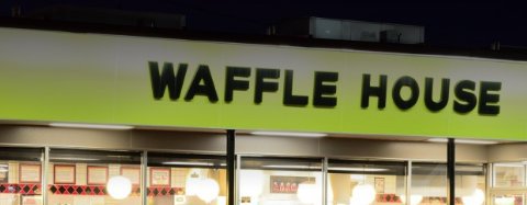 sweetrain40's tweet photo. Waffle House customer cooks his own meal after finding staff sleeping
 https://t.co/4F9VhaDnje by #TGOSPodcast via @c0nvey https://t.co/vtgoPD9A1p