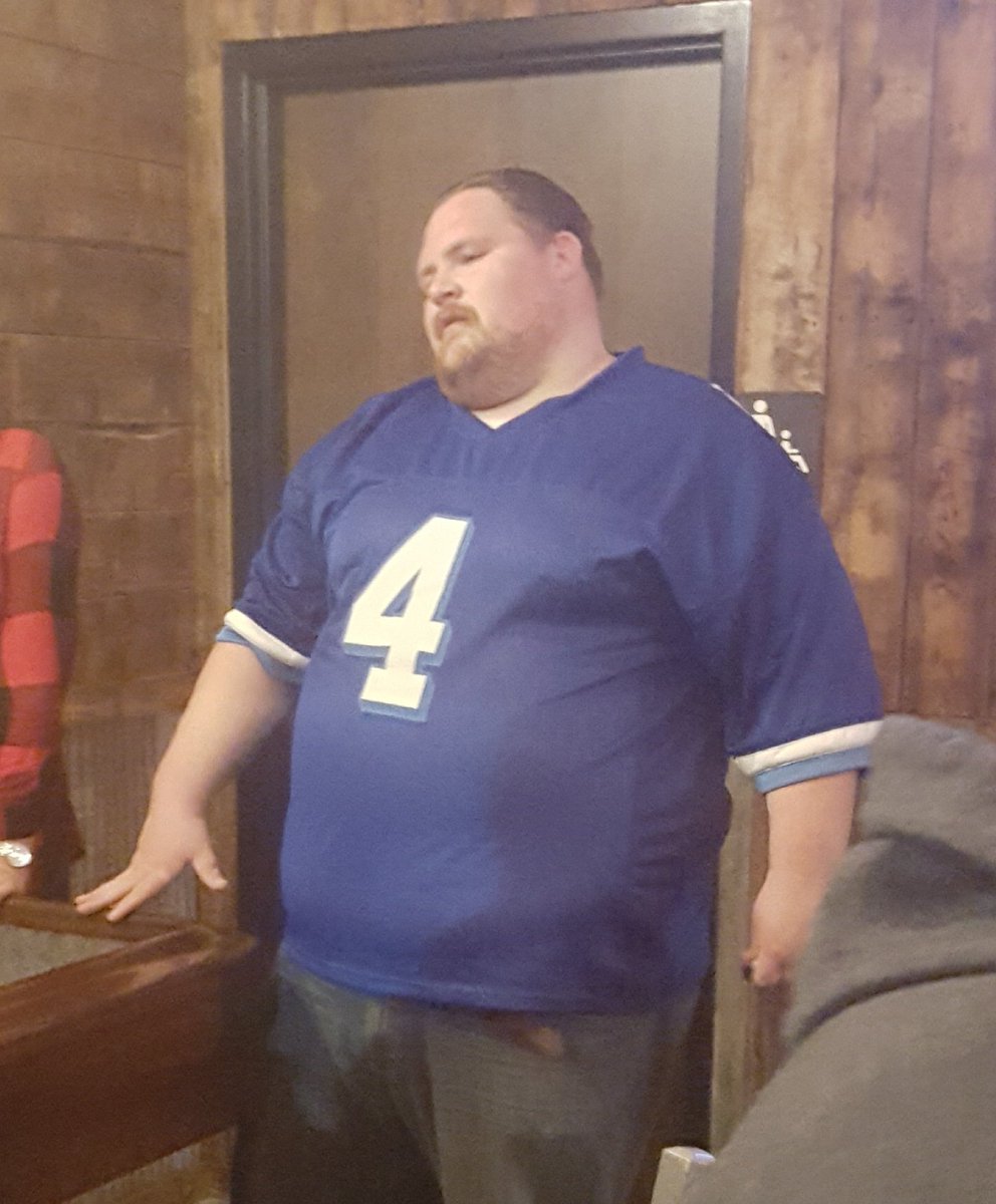 BenSmithPhoenix's tweet photo. @WhereTheyAtExCo Johnny Moxon aka Mike Kitt spotted at Barn Town Brewery in WDM. https://t.co/EmtGBB6ped