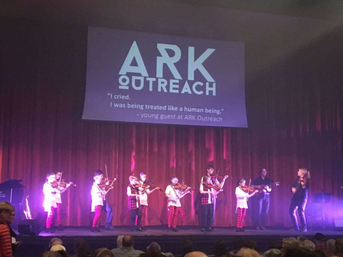 jobear12's tweet image. #Adventshow2017 was fantastic and will become an annual must-see... and pretty proud of this pre-show act - Scotia School of Suzuki Jr.Performance Group. @AdventShow