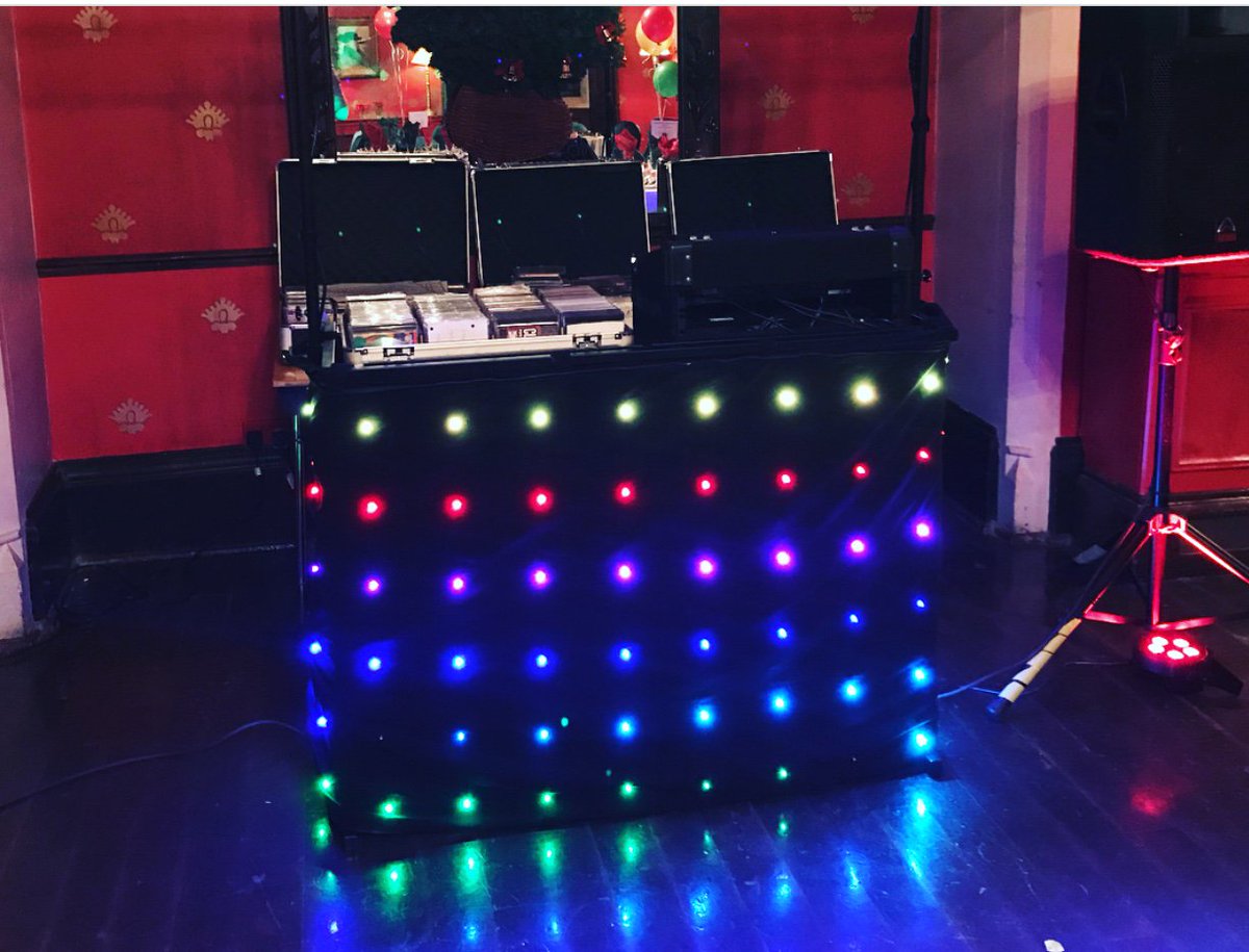 Christmas Party Nights at Brownsover Hall 🎄🥂✨We still have available spaces on a few dates so contact specialevents@brownsoverhall.co.uk for more information!