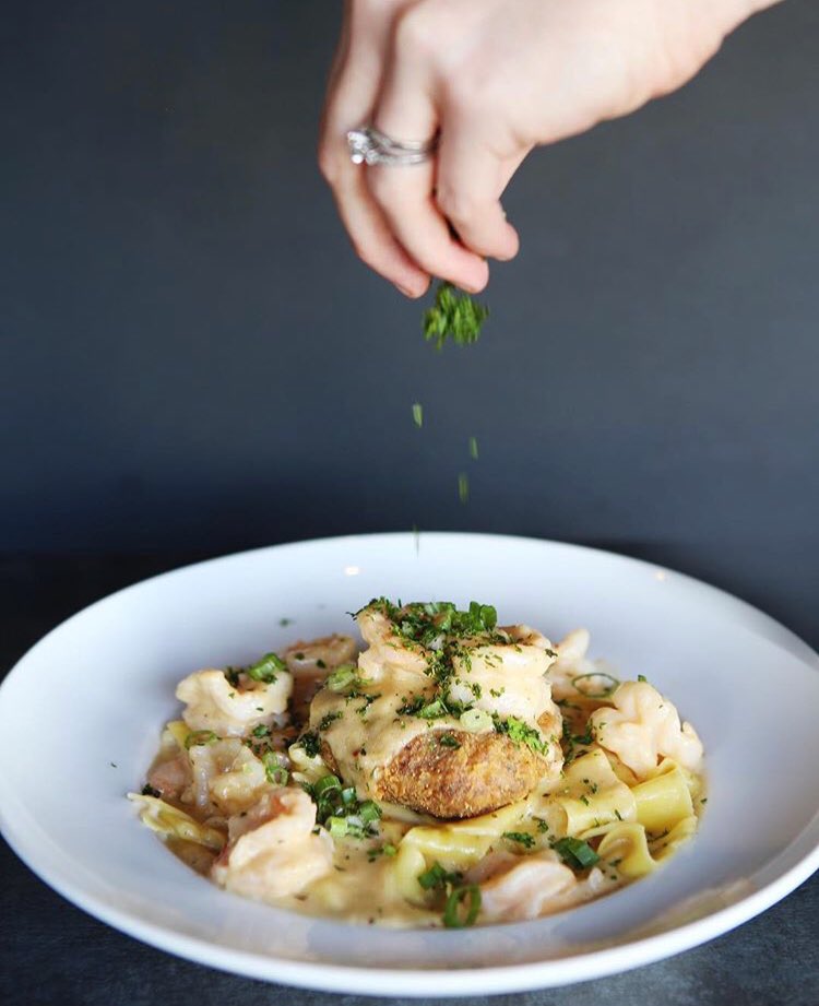 PbosGrill's tweet photo. Details and date night go hand in hand. #pbosgrill #idigbr #tastelouisiana https://t.co/jkFsCtwMAx