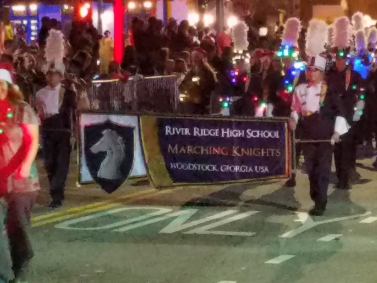 KnightNation_09's tweet photo. It wouldn't be a parade without the marching Knights https://t.co/7svkwNayuc