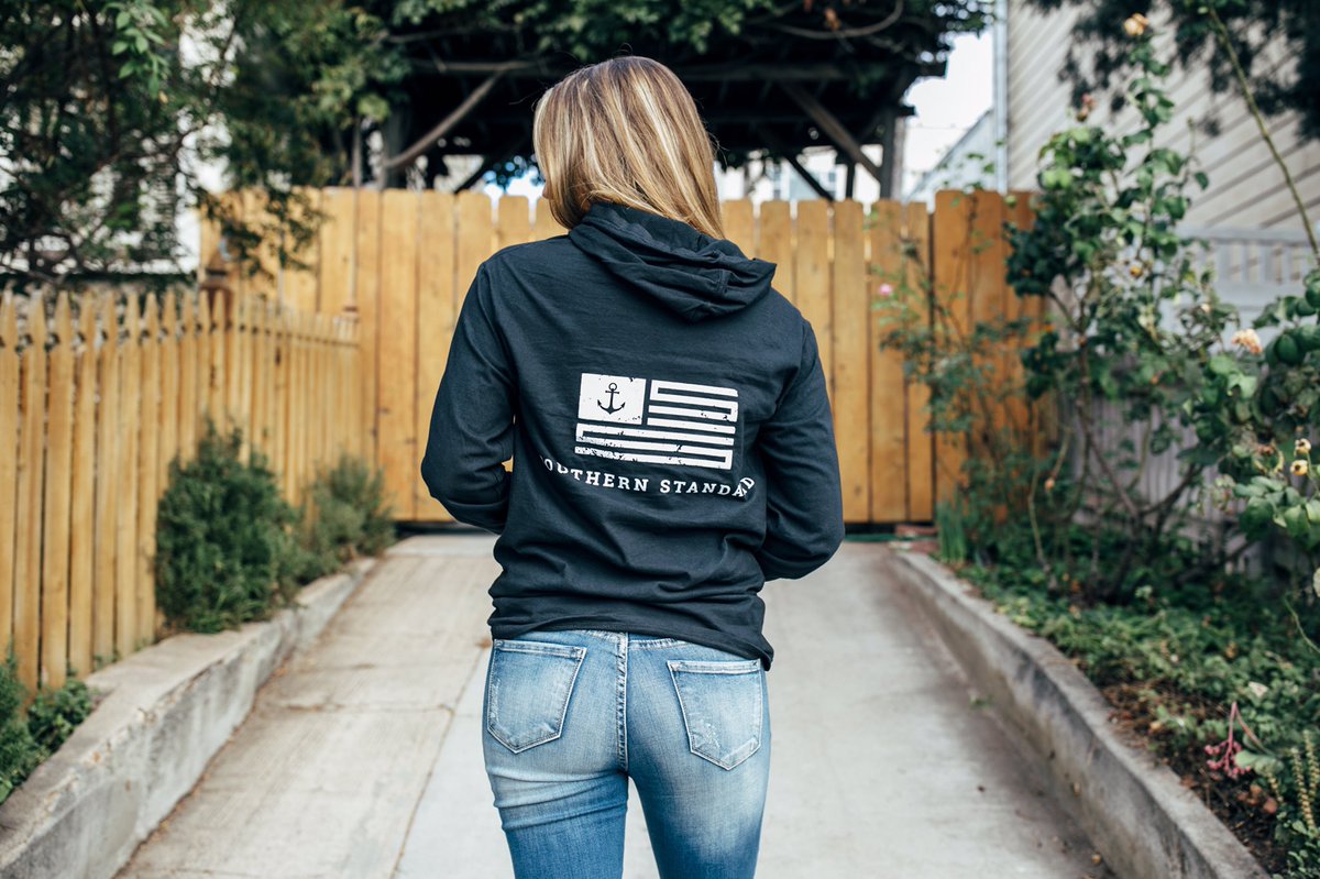 SStandardCo's tweet photo. Retweet for your chance to win a Black Hoodie Tee! Must be following to win. https://t.co/wjHOpzQbGd