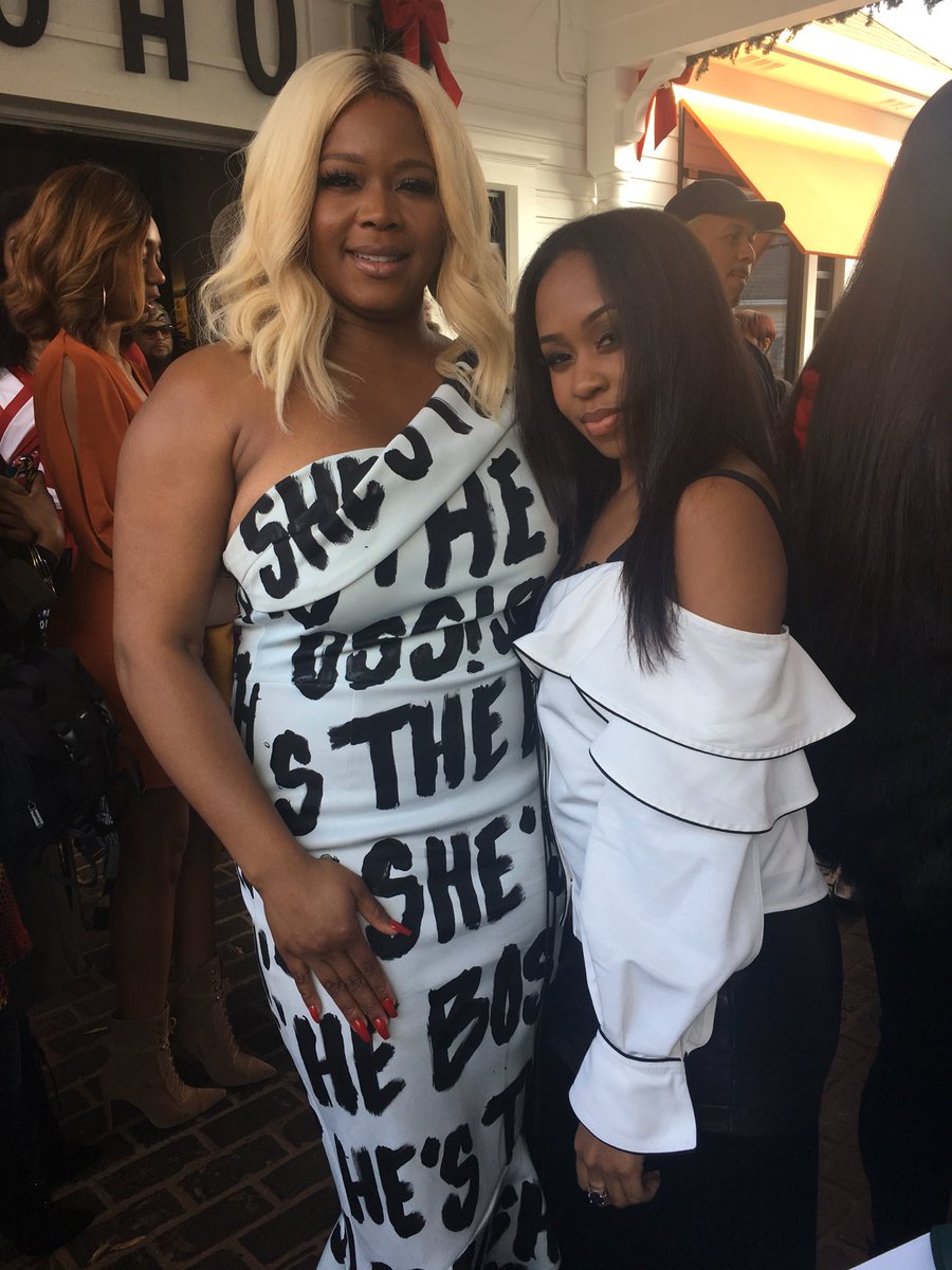 TamalaClarice's tweet photo. Had an amazing time being in attendance for #fashionbombdaily official #cocktailswithclaire #clairesulmers along with #tytryone ! 🍸#tamalaclarice https://t.co/uemCnWL3rm