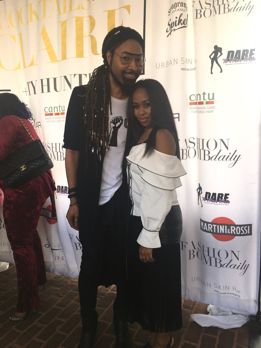 TamalaClarice's tweet photo. Had an amazing time being in attendance for #fashionbombdaily official #cocktailswithclaire #clairesulmers along with #tytryone ! 🍸#tamalaclarice https://t.co/uemCnWL3rm