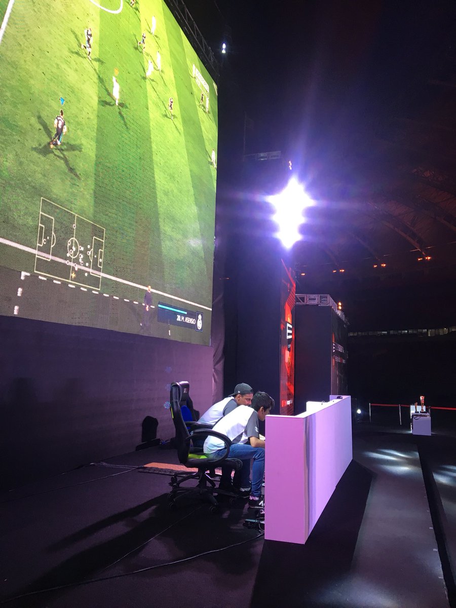 ecupoficial's tweet photo. @Feshow_Senna está levando vantagem na final da E-CUP, com um saldo acumulado de 7 a 5 para o brasileiro #ecupLGoledTV https://t.co/nR20KvxBZZ
