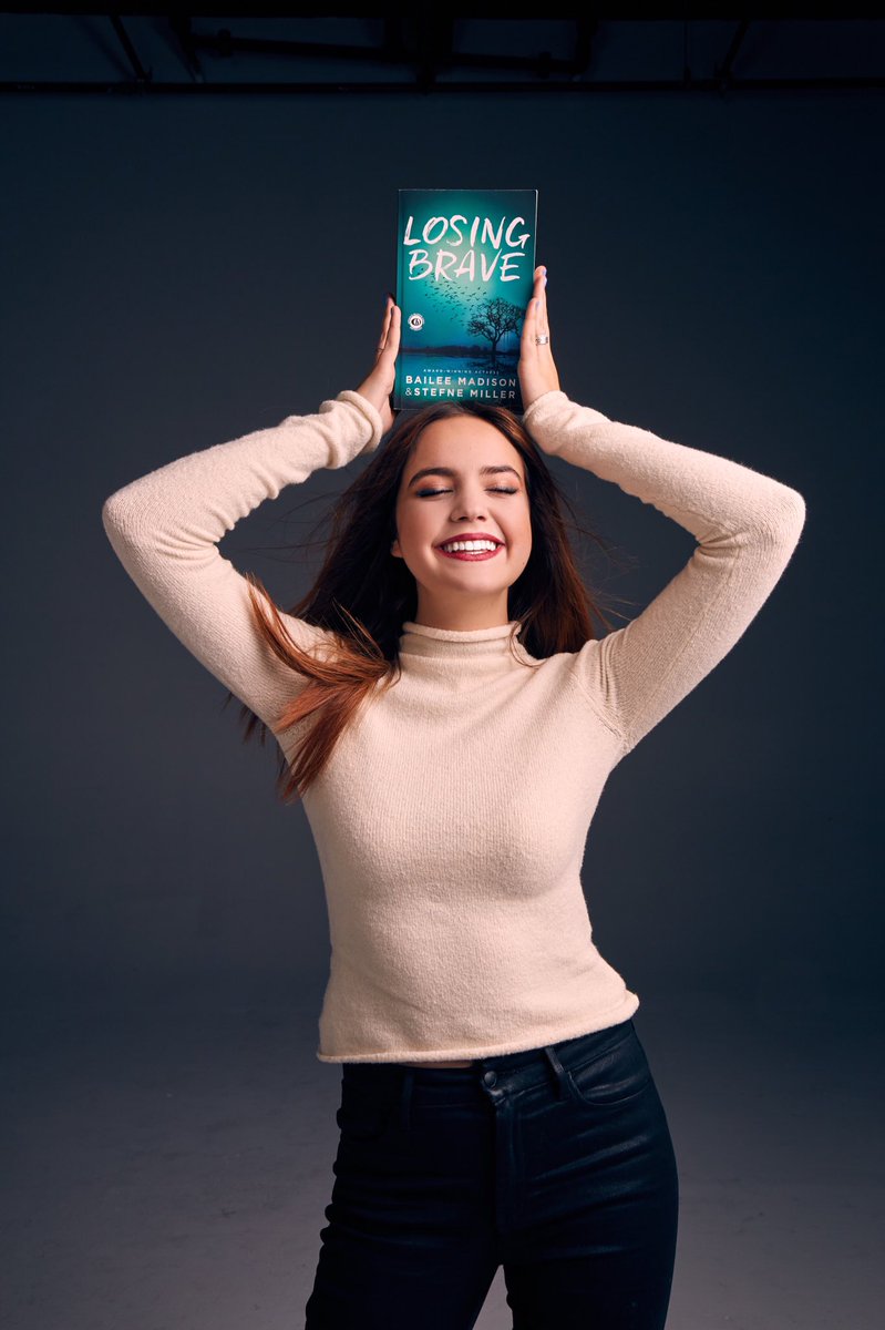 42+ Bailee Madison Book PNG