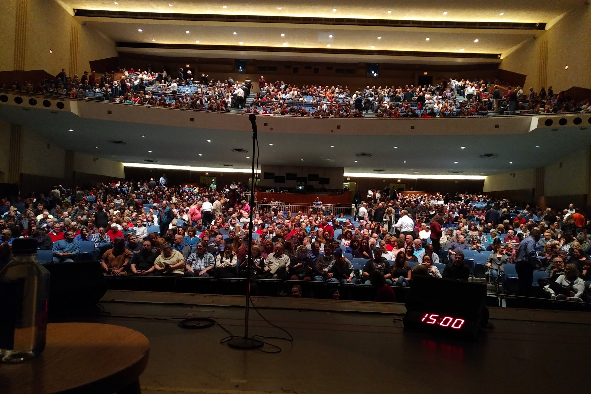 Tim Allen On Twitter: "Filling Kodak Center Up Here In Rochester Ny  #Comedy#Timallen#Standup Https://T.co/Ndrfxvhvqi" / Twitter