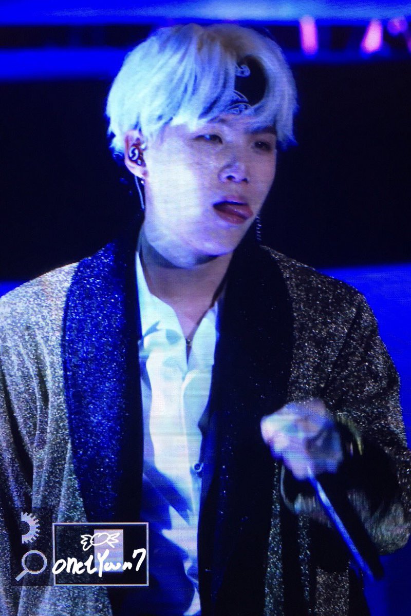 minspics's tweet photo. we Yoongi stans have been fed so well😍 https://t.co/FOh7Kd1mKT