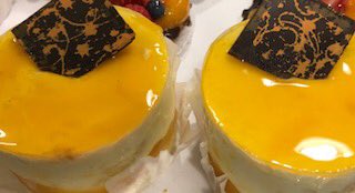 meneSweetSoCal's tweet photo. Stop by @Menesweet to try our : #MangoCake.  #Vanilla #cake with #mango #mousse and chunks of mango inside. #Creamy and #light ... a great combo. @MagParkBurbank https://t.co/z5vwxXdDkg