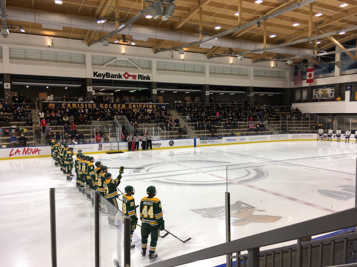 stavis31's tweet photo. 140 @ClarksonAlumni strong to watch Clarkson play Canisus! https://t.co/8HzK4KzUU3