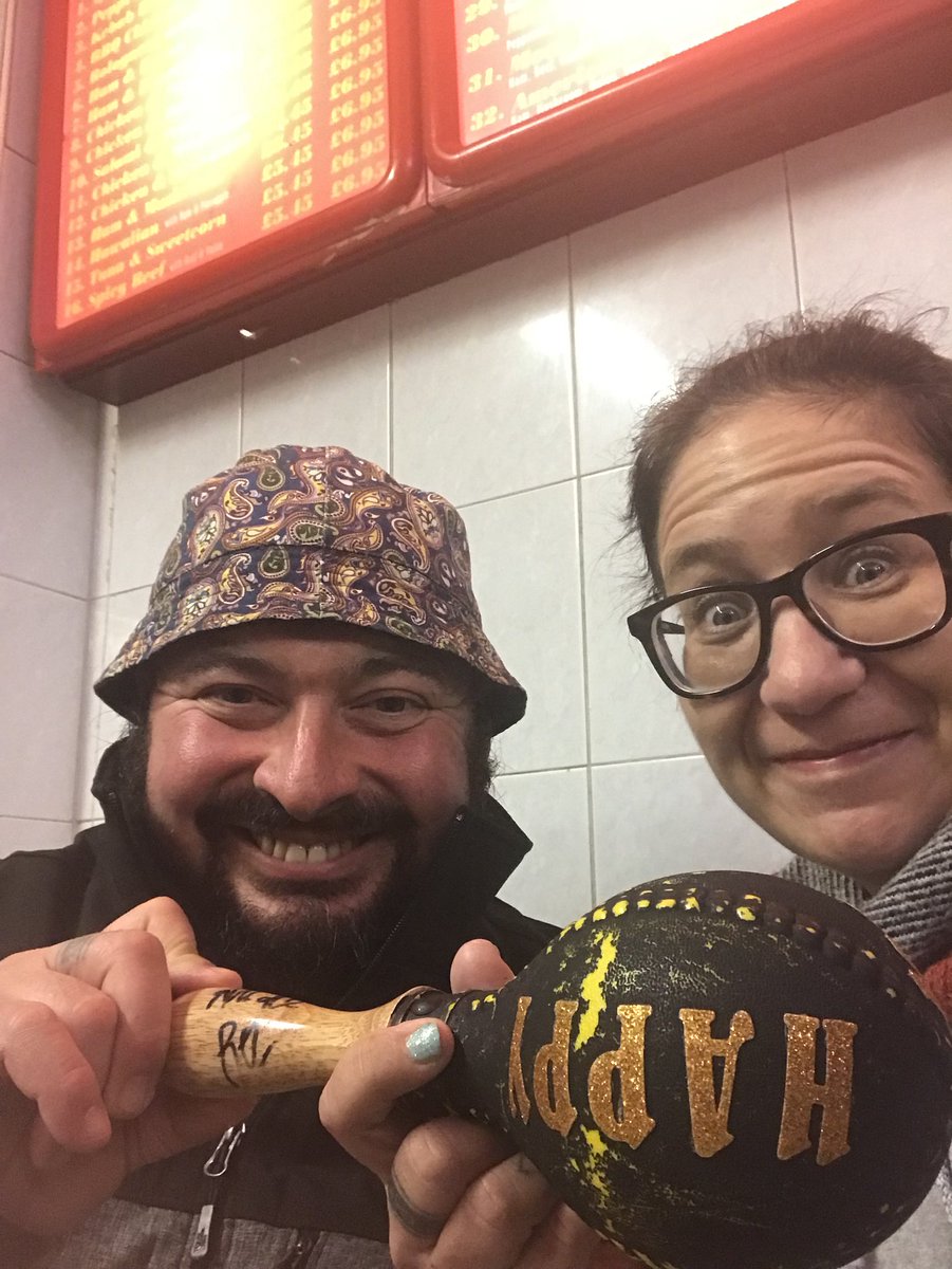 R bezzle only gave us his maraca 😄😄😄