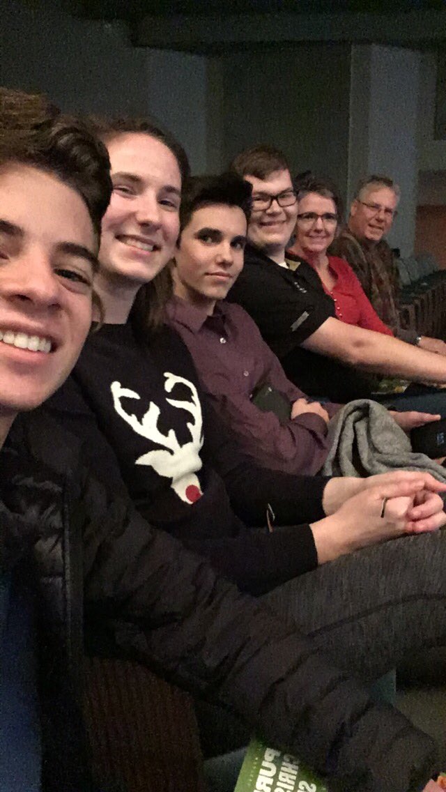 ScubIsHere's tweet photo. #PurdueChristmasShow #WithTheFam https://t.co/Qz2bPyXtrx