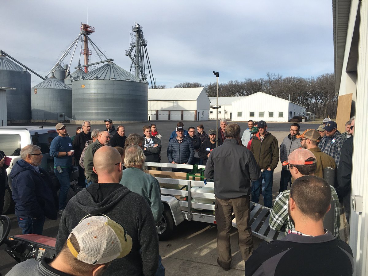 Luxy13Hops's tweet photo. Growing with knowledge today to help us grow healthy happy hops in 2018! Thanks to the great members of the Minnesota Hop Growers Assoc. #hopknowledge #MNhops https://t.co/EW0E6EvrUI