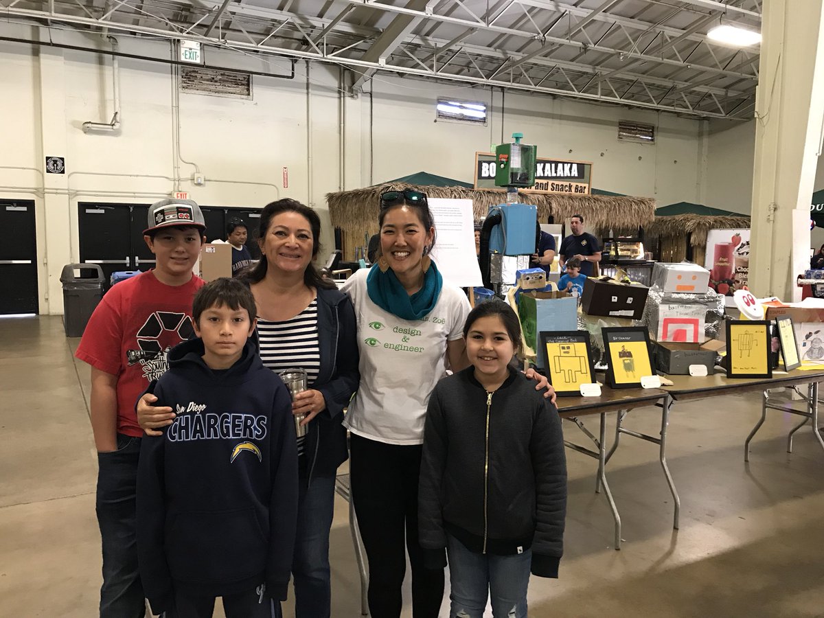 CreativePBL's tweet photo. Love seeing my students as teachers, sharing their learning with the community! #2017steammakerfestival #shareyourlearning #deeperlearning #hightechhigh #k5engineering #steam #makered https://t.co/iF2I0uhDhH
