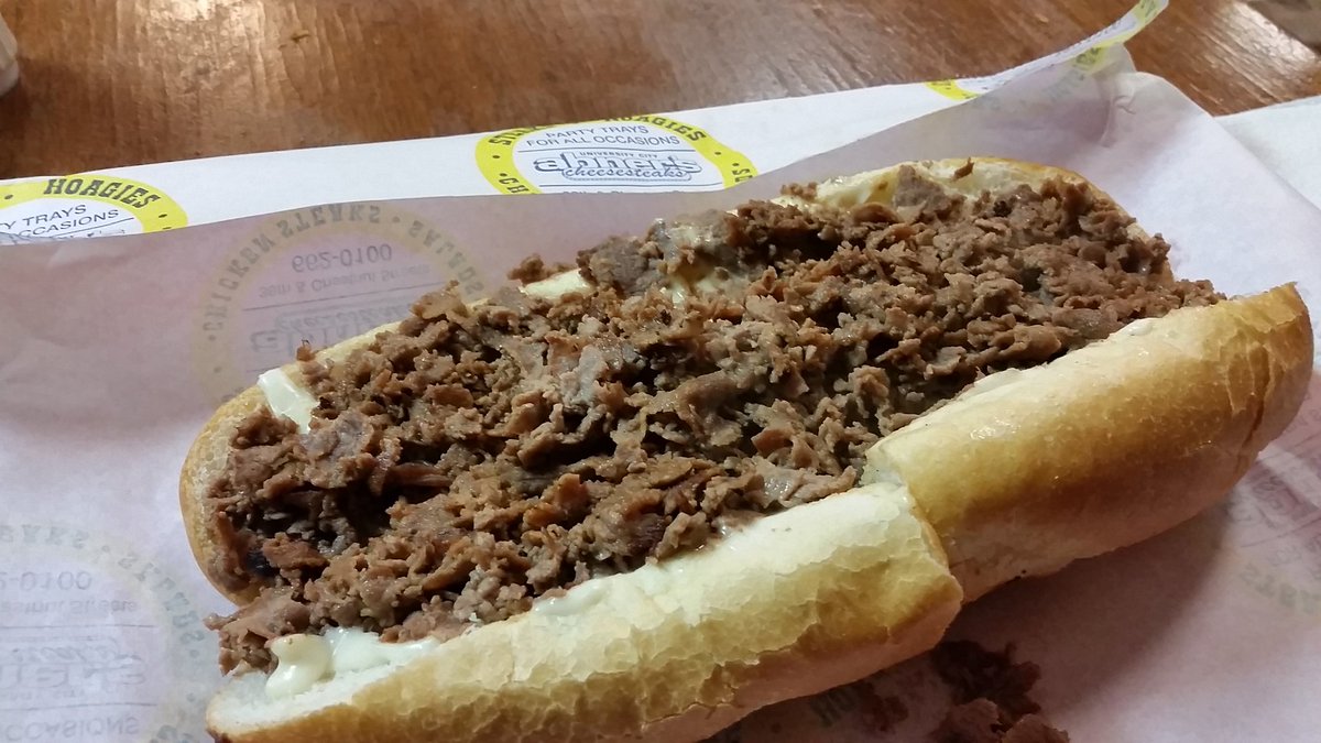 TravelMonk2's tweet photo. I know someone who could devour this #phillycheesesteak!#Abners #Philadelphia tradition since 1930. https://t.co/3jSKQbSUfN
