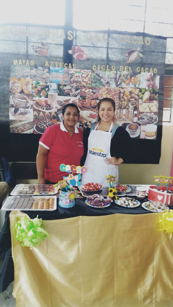 Llona1963's tweet photo. #FeriaDeCienciaYTecnología, #Emprendimiento y #ProyectosEscolares hoy 2 de Diciembre en la #UEJMVI #BuenaFe @gpinargote1987 @Garyganchoso @JuGoRoGo @Dannyheroe86 https://t.co/Aa725nTy98